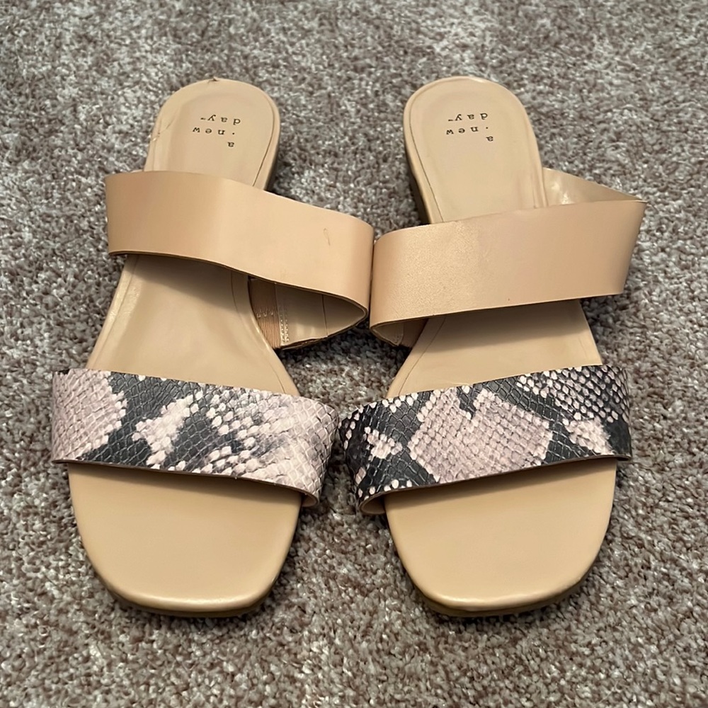 Sandals, size 8.5